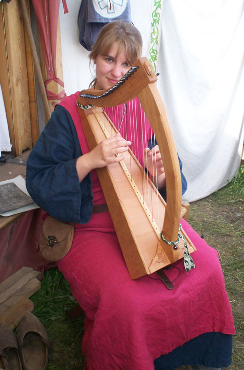 Ich mit meiner neuen Harfe, 2008 in Freienfels