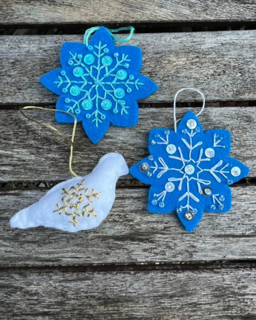 Meine selbstgemachten Weihnachtsstickereien